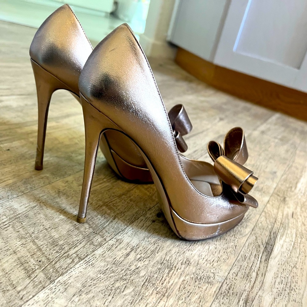 Valentino Gold Bow Peep Toe Platform Heels